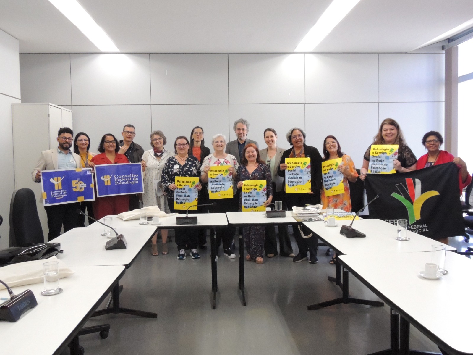 COORDENAÇÃO NACIONAL PELA IMPLEMENTAÇÃO DA LEI 13.935/2019 RETOMA O DIÁLOGO COM MEC