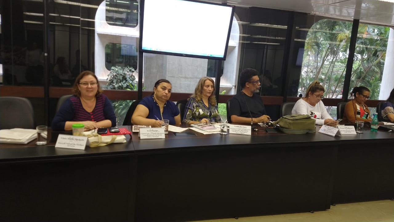 Fenapsi em defesa da Assistência Social e contra os ataques do governo à política